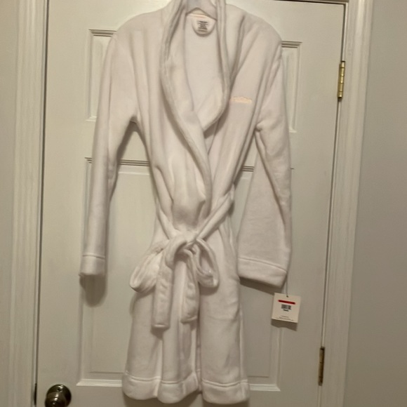 💗NWT Calvin Klein White Super Soft Robe with pink insignia - Size XS/SM - Picture 3 of 5